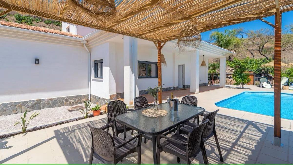 Villa Las Vinas Malaga Exterior photo